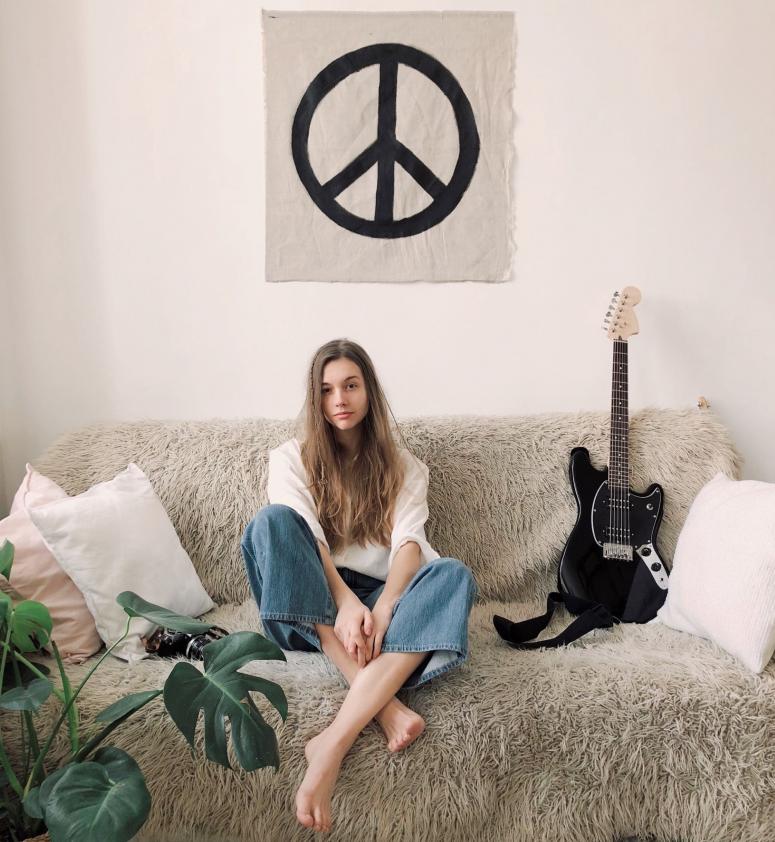 60s Inspired Fashion Trends Having a Moment Right Now 60s Inspired Fashion Trends Having a Moment Right Now