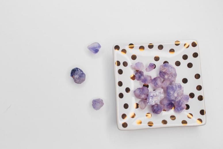 Amethyst Clothing Guide For February Babies Amethyst Clothing Guide For February Babies