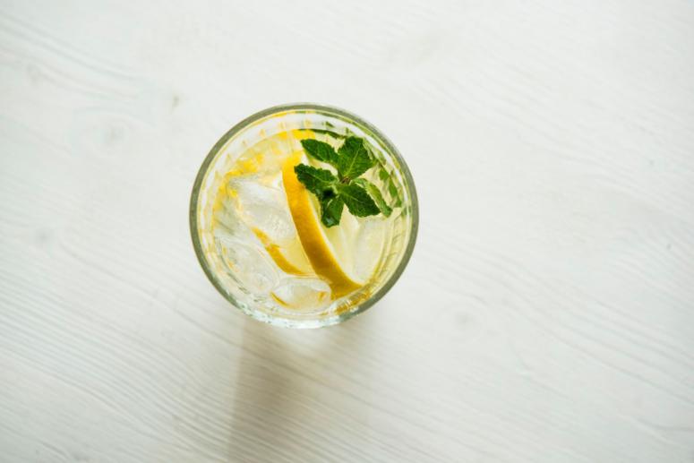 8 Herb Fruit and Berry Infused Water Ideas 8 Herb Fruit and Berry Infused Water Ideas