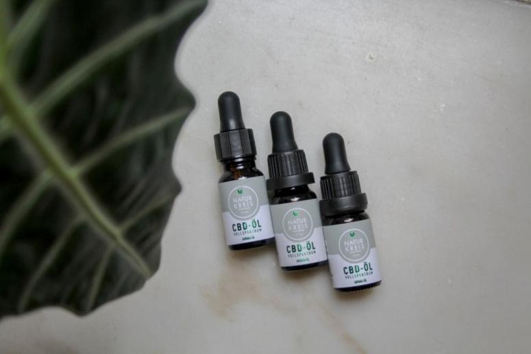 5 CBD Beauty Products To Add To Your Routine 5 CBD Beauty Products To Add To Your Routine