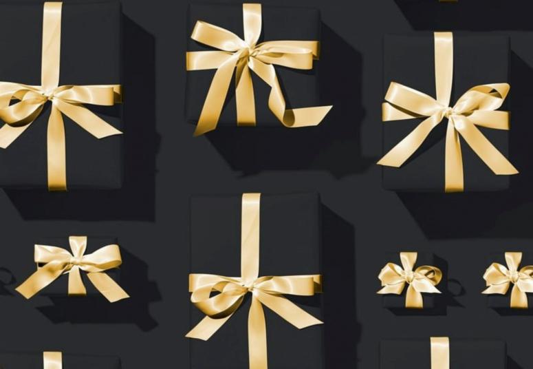 Top 5 Gifts to Give Your Beautician on Their Special Day Top 5 Gifts to Give Your Beautician on Their Special Day