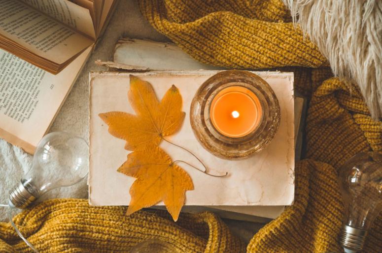 Fall-Inspired Candle in Microwave a Step-by-Step Tutorial Fall-Inspired Candle in Microwave a Step-by-Step Tutorial