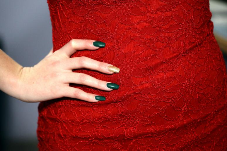 8 Classy Winter Nails You Need to Try