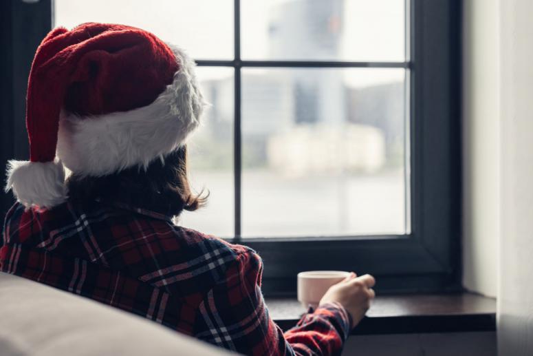 Curb Holiday Loneliness With These Hacks