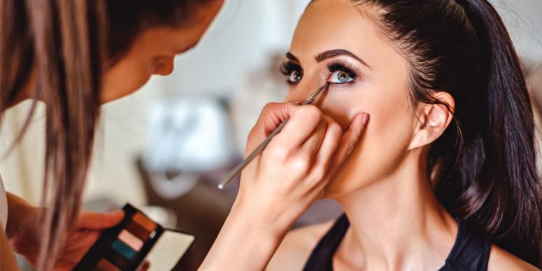 What to Do Before Your Full Face Makeup Service