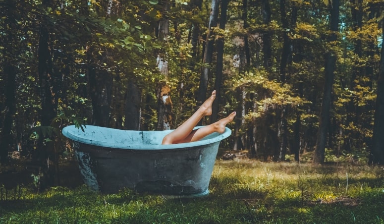 A Shaving Guide for the One Drifting Back to a Razor