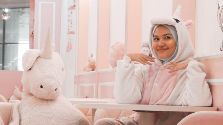 7 Unicorn Cosmetics Pre-Teens Love 7 Unicorn Cosmetics Pre-Teens Love