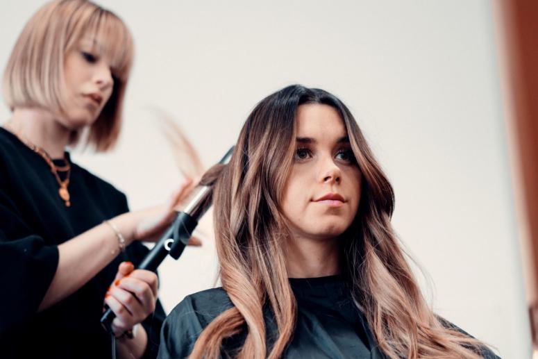 Chunky Hair Highlights are Back in Style