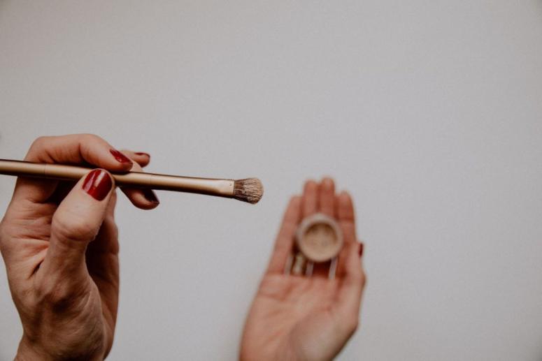 Make Your Makeup Work with Sweat-Proof Makeup Make Your Makeup Work with Sweat-Proof Makeup