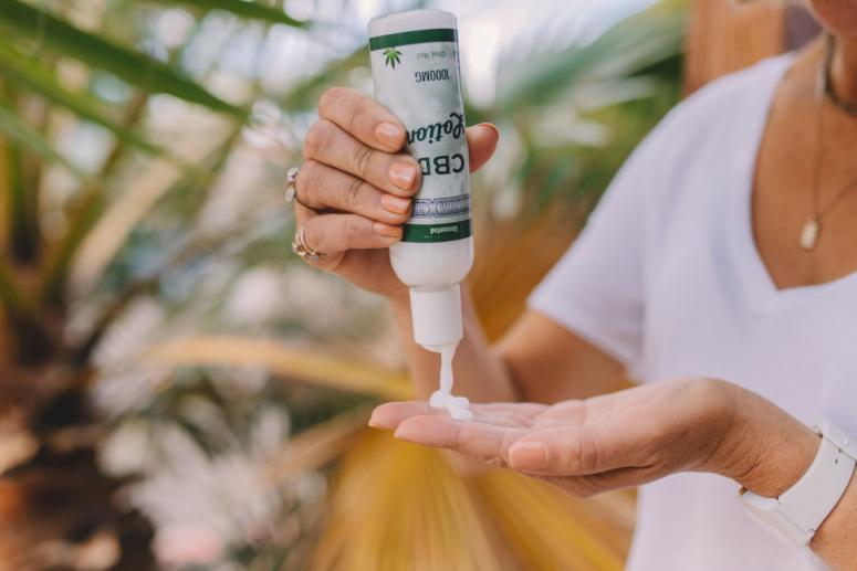 Why CBD Cosmetics Are Now a Blooming Trend Why CBD Cosmetics Are Now a Blooming Trend