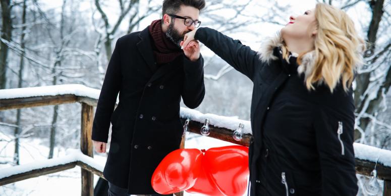 Should I Show My Valentine Love With Expensive Gifts