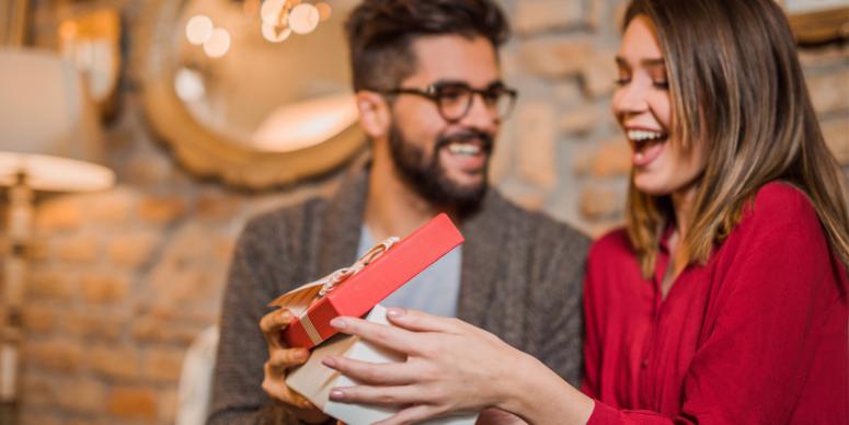 Forget Tradition Try a Valentinersquos Day Bucket List Instead