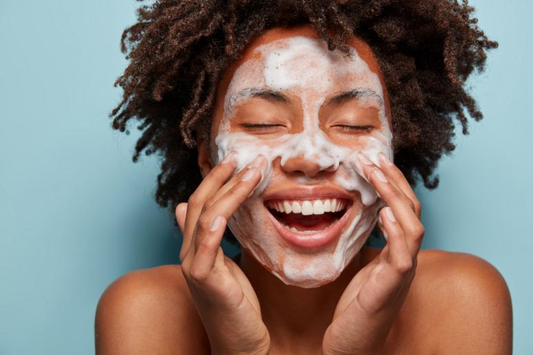 How to Pick Hyperpigmentation Skincare Products for Dark Skin How to Pick Hyperpigmentation Skincare Products for Dark Skin