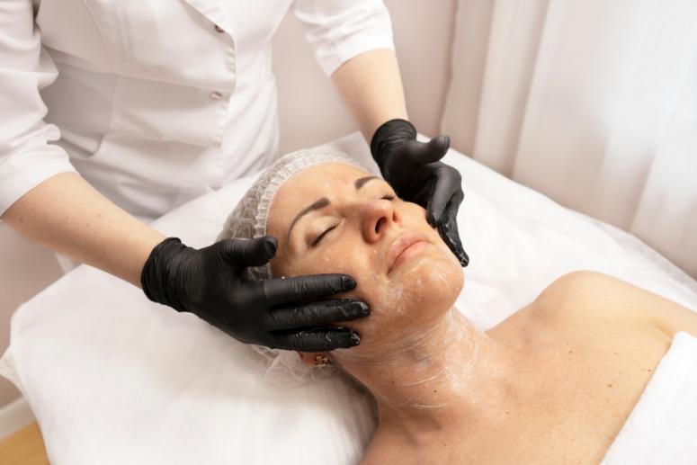 Body Chemical Peel Body Chemical Peel