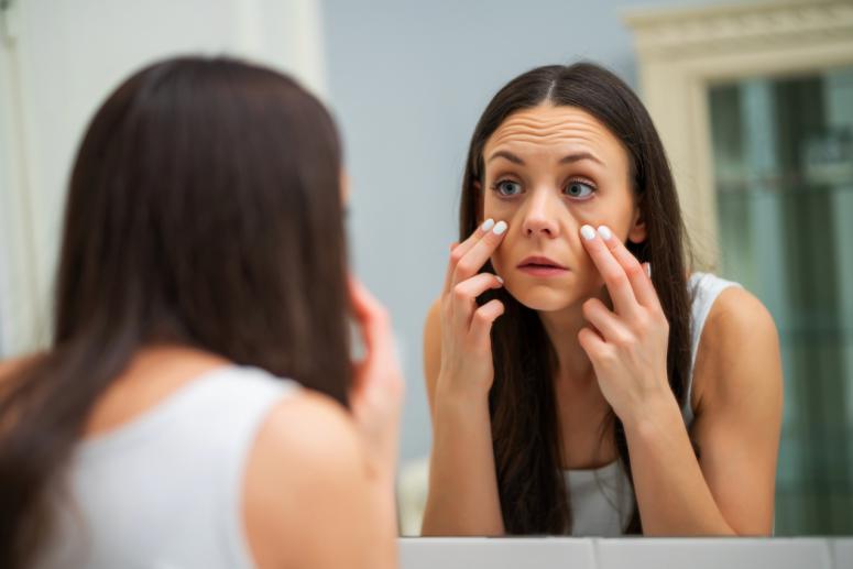 5 Natural Remedies to Cure Eye Bags 5 Natural Remedies to Cure Eye Bags