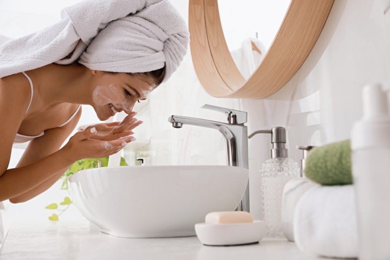pH-Balancing Cleansers