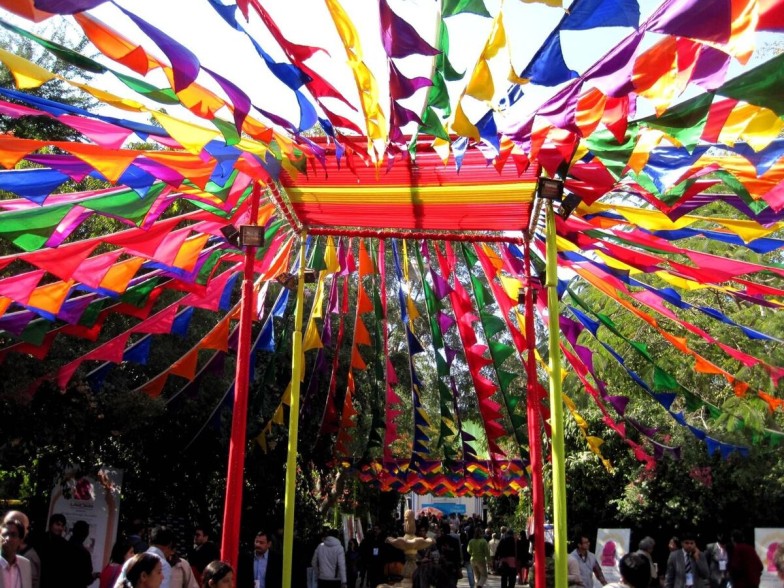 holi