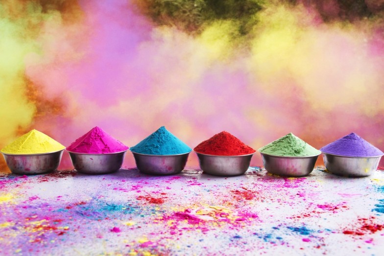 holi