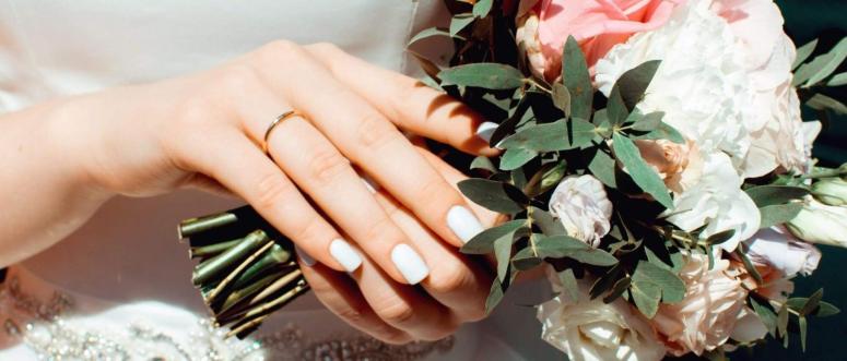 Summer Wedding Nails