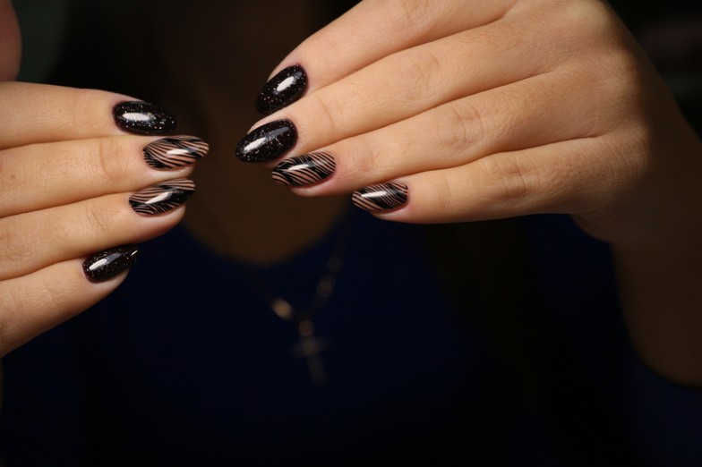 black manicure