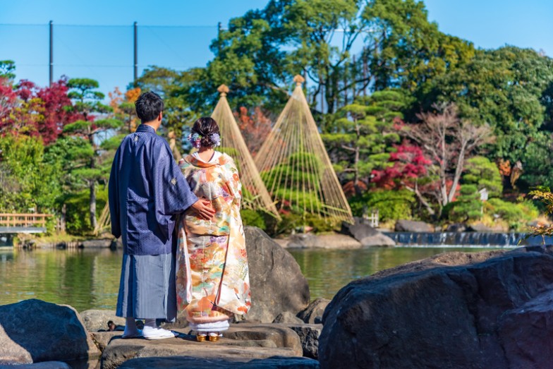autumn wedding groom