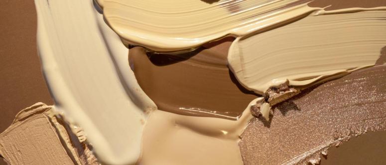 Hybrid Makeup and Skinimalism