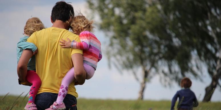 Say Happy Fathers Day with MOBILESTYLES Say Happy Fathers Day with MOBILESTYLES