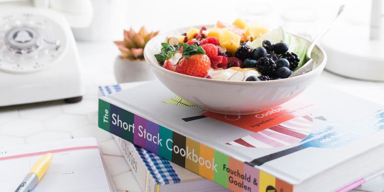 Eat Up 50 Snacks Under 50 Calories