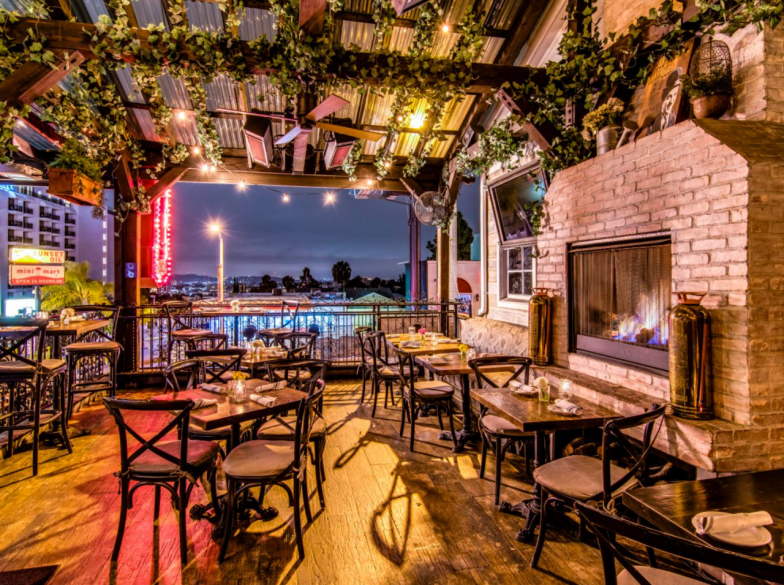LA’s Outstanding Bars with The Best Happy Hour - Pearl’s Rooftop