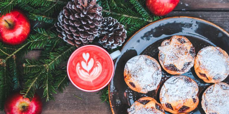 6 Fun and Romantic Holiday Date Ideas 6 Fun and Romantic Holiday Date Ideas