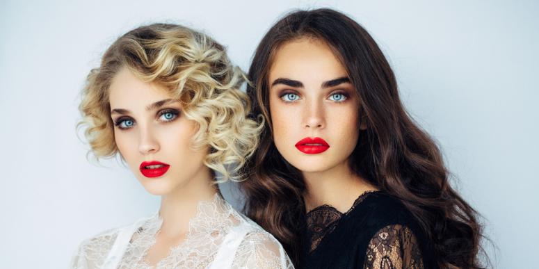 Trend Alert Fashionable Sisters