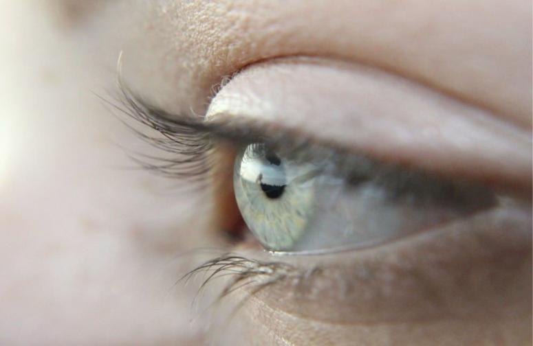 How To Create the Minimal Makeup Look How To Create the Minimal Makeup Look