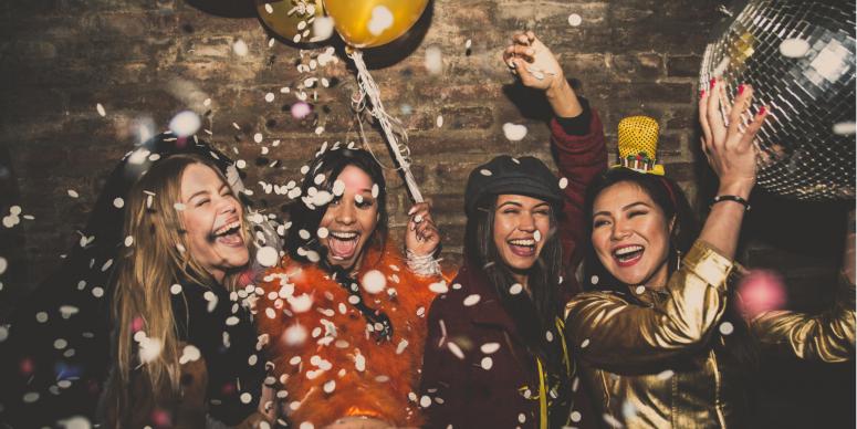 How to Throw a Fabulous Girls Weekend