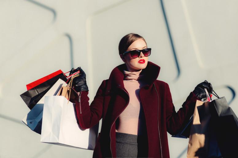 This Yearrsquos Guide to the Perfect Gift for Fashionistas This Yearrsquos Guide to the Perfect Gift for Fashionistas