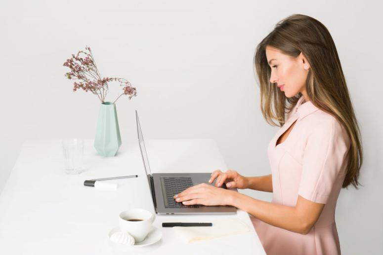 Resources You Need to Start Your Mobile Beauty Business Resources You Need to Start Your Mobile Beauty Business