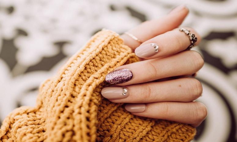 7 Cute Thanksgiving Nails to Rock This Month 7 Cute Thanksgiving Nails to Rock This Month